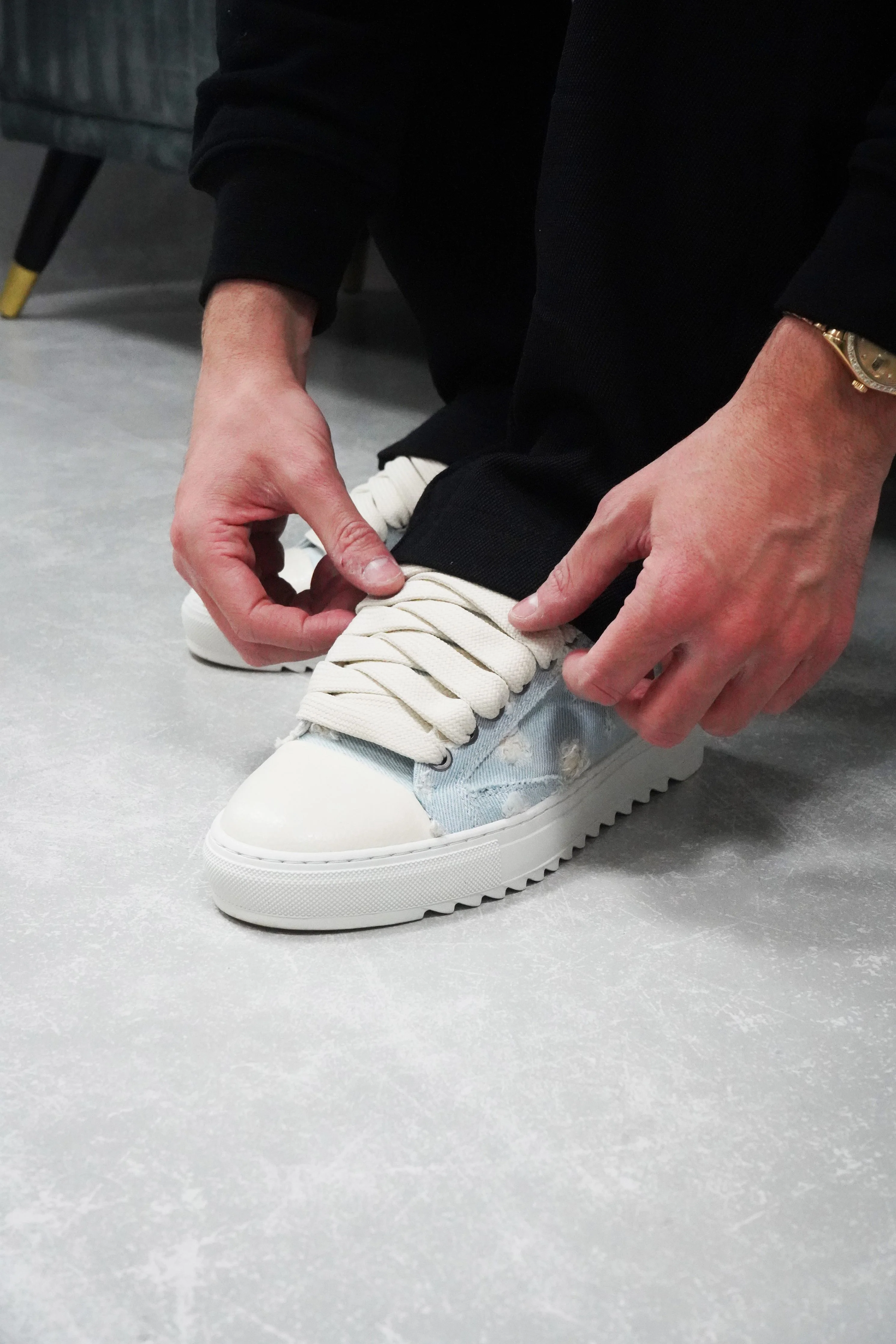 Vintage Denim - Image 4